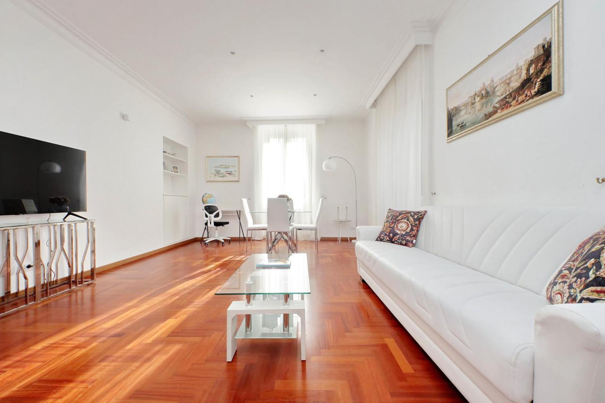 Apartamento Elegant And Spacious Apartment, Vespasiano 9 *